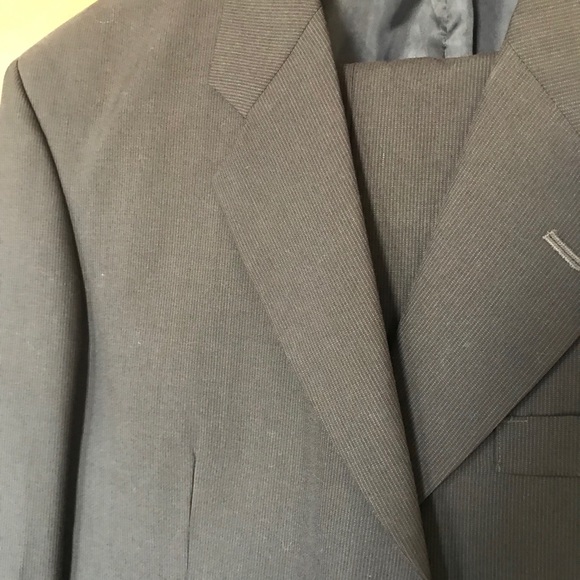 Enrico Gelini 3 Button 42L Full Suit - Picture 2 of 9